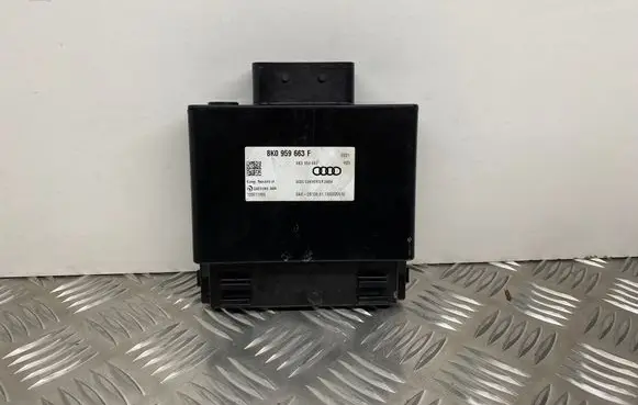 Audi A6 S6 C7 4G Voltage converter/converter module 8K0959663F