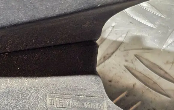 Manual wing mirror