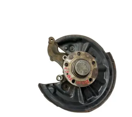 Rear wheel hub spindle/knuckle