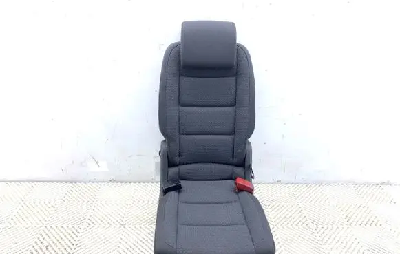 Volkswagen Touran I Rear seat 