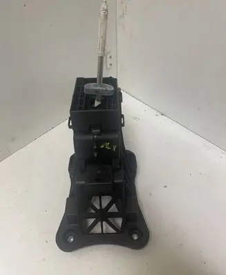 Peugeot 5008 Gear shifter/selector 9687024580