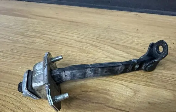 Subaru Forester SH Rear door check strap stopper 