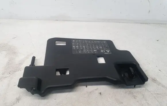 Honda CR-V Fuse box cover 77340SWAA01020 77340SWAA010 77340SWA