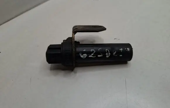 BMW 5 E39 Crankshaft position sensor 2243560