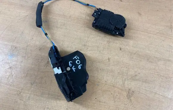 BMW 6 F06 Gran coupe Rear door lock 7276321