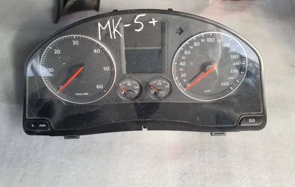 Volkswagen Golf V Speedometer (instrument cluster) 1K0920862B V0002000 VWZBZ0E0175776