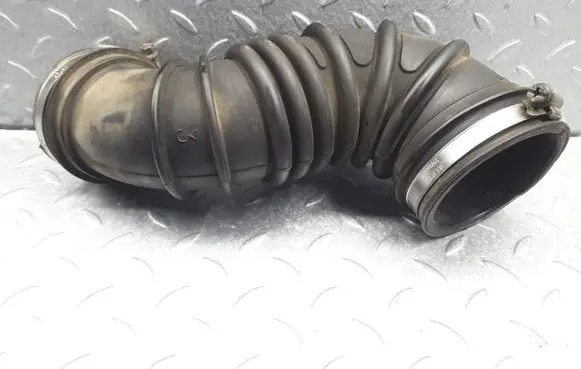 Toyota Corolla E120 E130 Turbo air intake inlet pipe/hose 178810D080