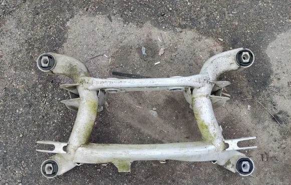 BMW 5 E39 Rear subframe 