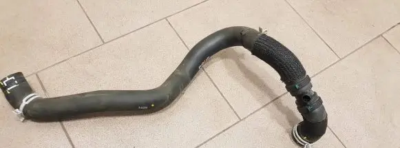 Dacia Sandero III Engine coolant pipe/hose 215018090R