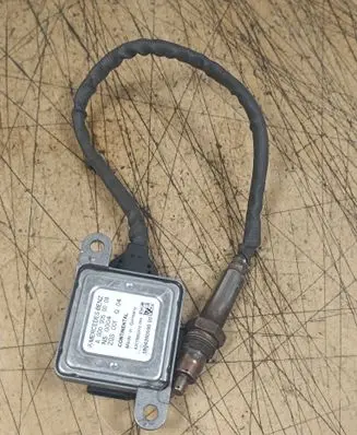 Mercedes-Benz Sprinter W906 Lambda probe sensor A0009050008