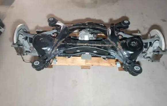 Land Rover Discovery 5 Rear subframe HY325K229DA EPLA4A213BC HY325A771BA