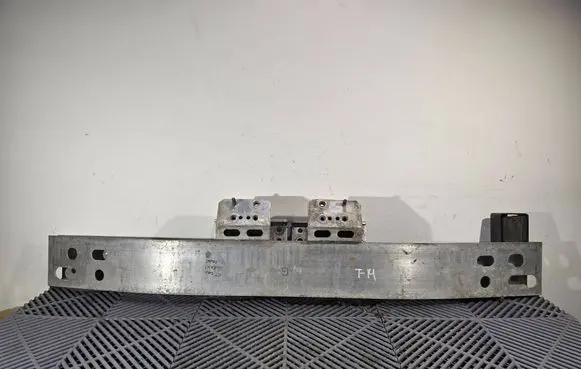 Lexus CT 200H Front bumper cross member