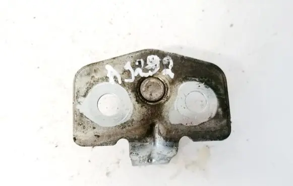Opel Astra H Rear door lock loop/hook striker 96336