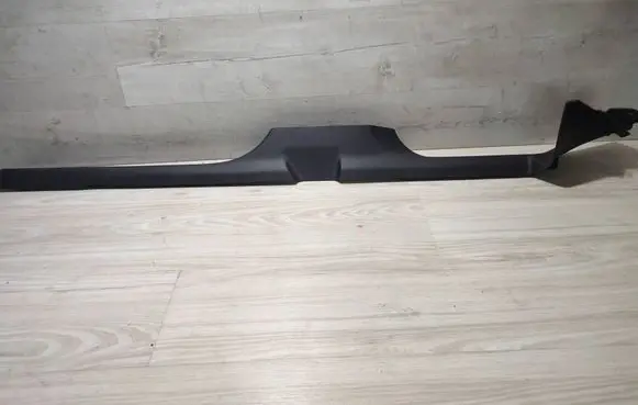 Skoda Scala Front sill trim cover 657853370