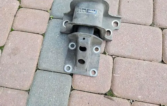 Citroen Jumper Engine mount bracket 1346984080