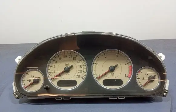 Chrysler Grand Voyager IV Speedometer (instrument cluster) P05082826AF