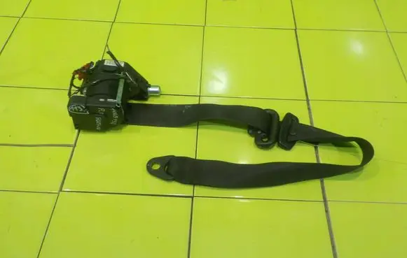 Smart ForTwo II Front seatbelt A4518604285 14AB132