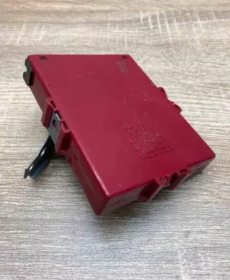 Toyota Prius (XW20) Gateway control module 8911147040 2324005280
