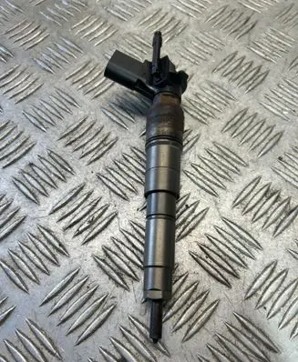 BMW 5 E60 E61 Fuel injector 7796042 0445115050