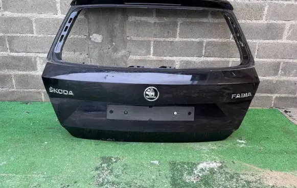 Skoda Fabia Mk3 (NJ) Tailgate/trunk/boot lid 6V6827159