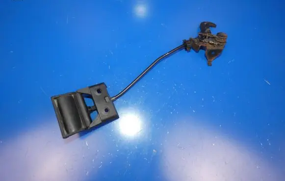 Hyundai Grand Santa Fe NC Engine bonnet/hood lock release cable 