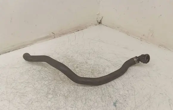 BMW 7 E65 E66 Engine coolant pipe/hose 8377699
