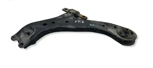 Lexus ES 300h (7th Gen) Front lower control arm/wishbone 