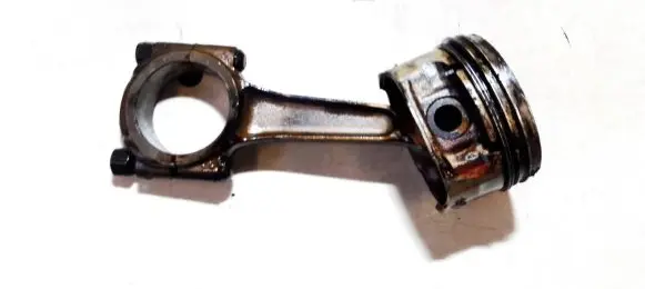 Citroen C3 Piston with connecting rod