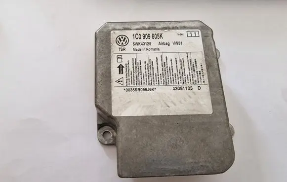 Volkswagen Polo IV 9N3 Airbag control unit/module 1C0909605K