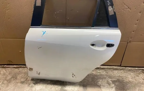 Mazda 6 Rear door