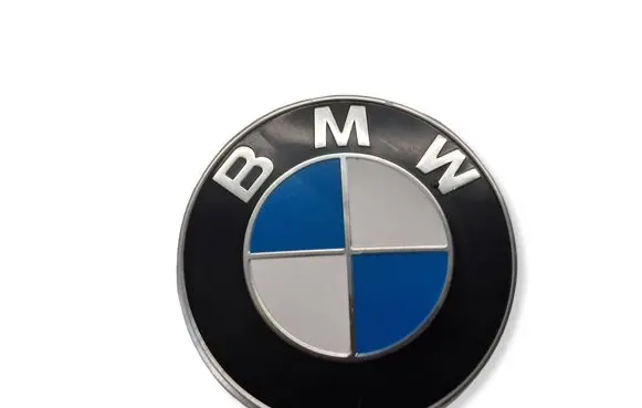 BMW 2 F46 Manufacturer badge logo/emblem 7288752