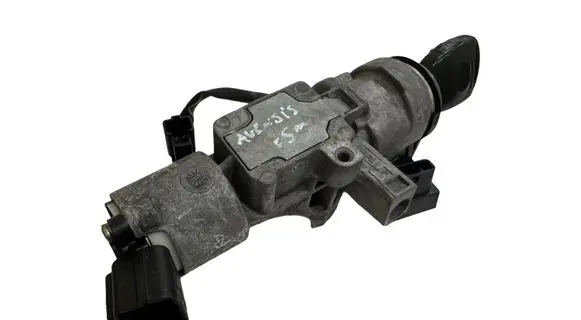 Toyota Avensis T250 Ignition lock N0501517