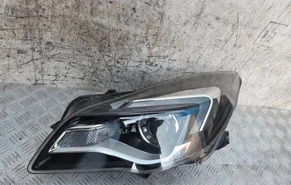 Opel Insignia A Headlight/headlamp 13409908 1LL01116513 18755303