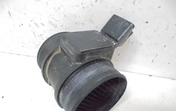 Peugeot 206 CC Mass air flow meter 9628336380