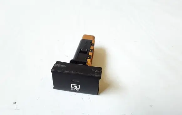 Hyundai Santa Fe Windscreen/window heater switch 202002962