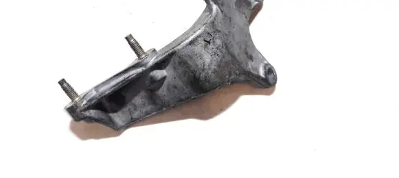 Ford Mondeo MK II Engine mounting bracket 97BG3K305AG