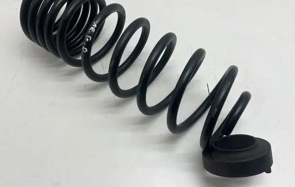 Jeep Wrangler Rear coil spring 
