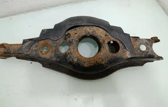 Toyota RAV 4 (XA30) Rear upper control arm/wishbone