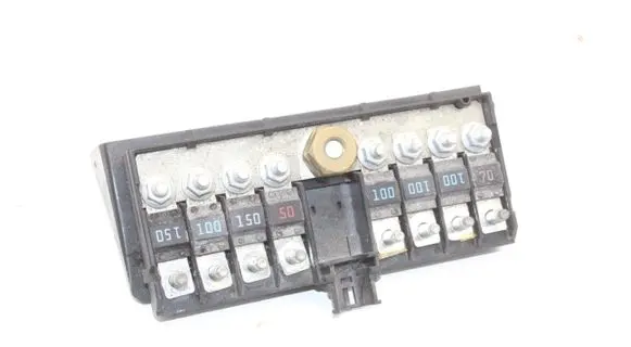 Aston Martin Vantage IV Voltage converter/converter module P00155762