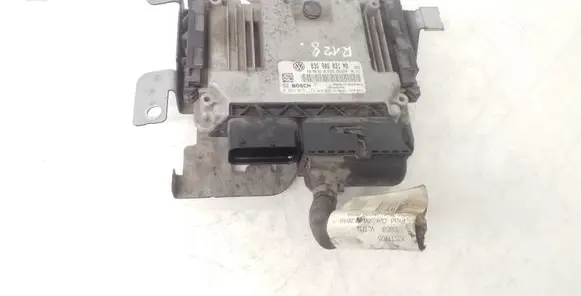 Volkswagen Touran I Engine control unit/module 03G906021ND 0281015172 14790071