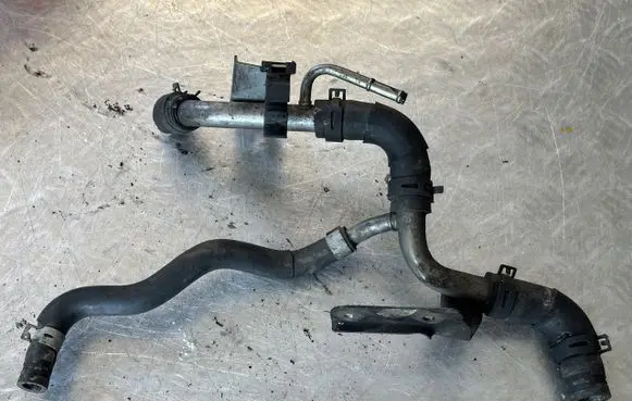 Nissan Qashqai Engine coolant pipe/hose