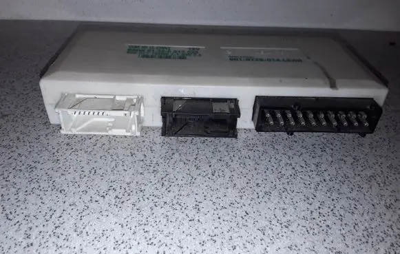 BMW 7 E38 Comfort/convenience module 61356913520 6913520