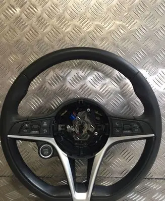 Alfa Romeo Stelvio Steering wheel 