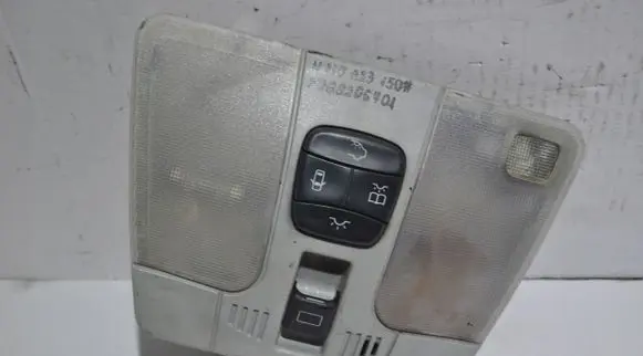 Mercedes-Benz E W210 Front seat light A2088206701