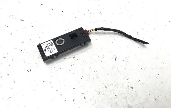 Jaguar E-Pace Aerial antenna amplifier JX6318K891AA