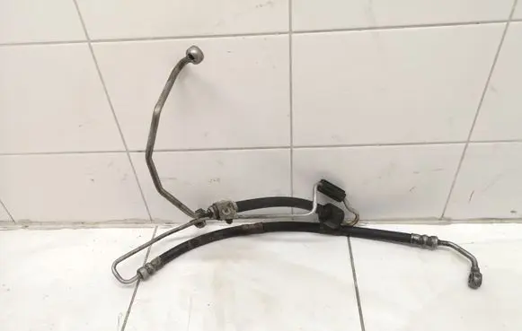 BMW 5 E60 E61 Power steering hose/pipe/line 6766693 676669301