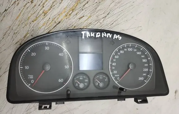 Volkswagen Touran I Speedometer (instrument cluster) 1T0920861A VWZ7Z00986560 V0020000