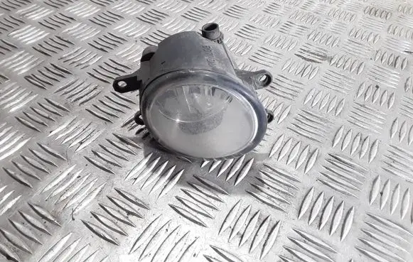 Toyota Avensis T250 Fog light bulb 