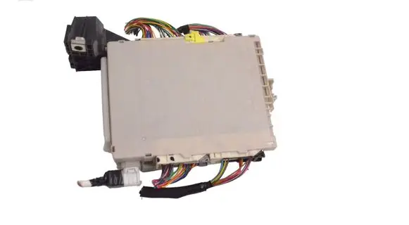 Toyota Prius (XW30) Central body control module 8273047520