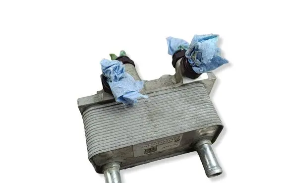 Jeep Grand Cherokee WL Transmission/gearbox oil cooler 70252317 731E13499 68379505AA